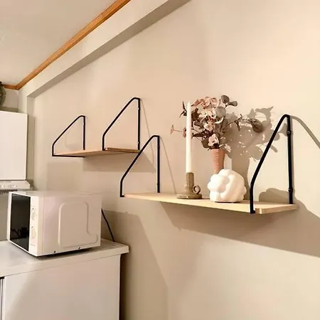 Mye For Pengene, Sentralt I Narvik! Apartament